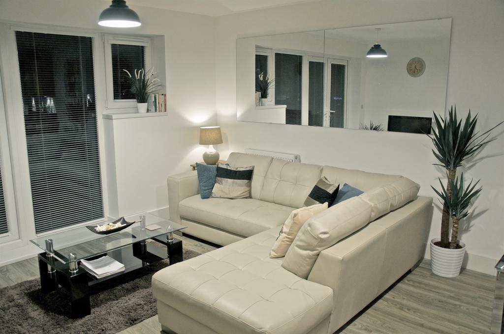 Traeth Bychan Apartment Llanelli Exterior photo